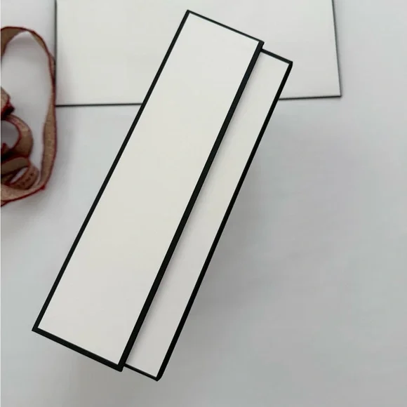 LIKE NEW Chanel White Gift Box and Shopping Bag - Picture 6 of 12